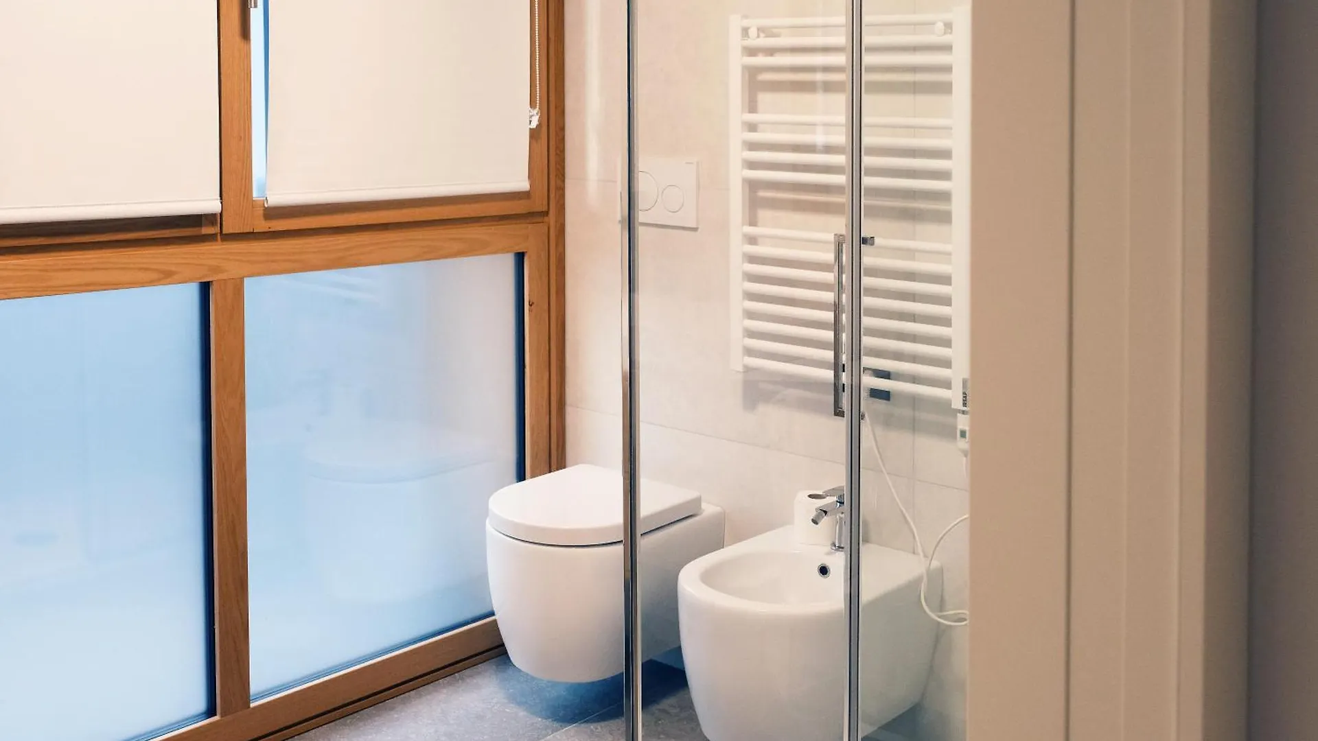 Comecasa Modern Terraced & Palestra Apartment Milano