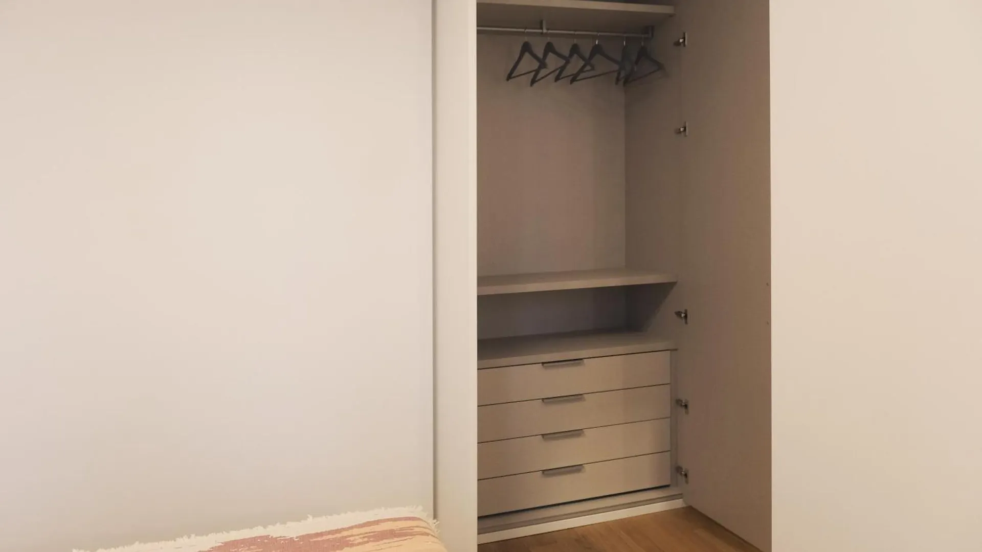 Comecasa Modern Terraced & Palestra Apartment Milano
